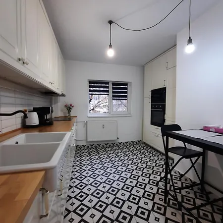 Askade Self Check-in * Bükreş