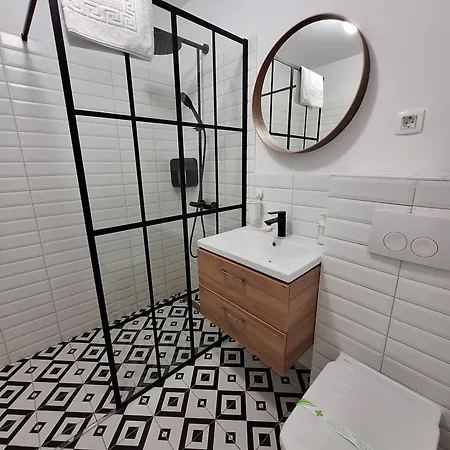 Askade Self Check-in * Bükreş